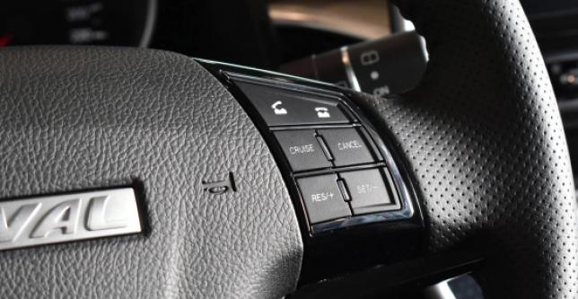 фото 0b704b35d47c - Под такси