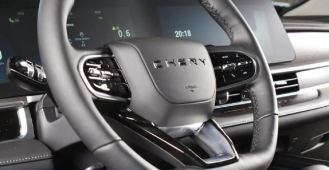 фото 128a5b47d84e - Под такси