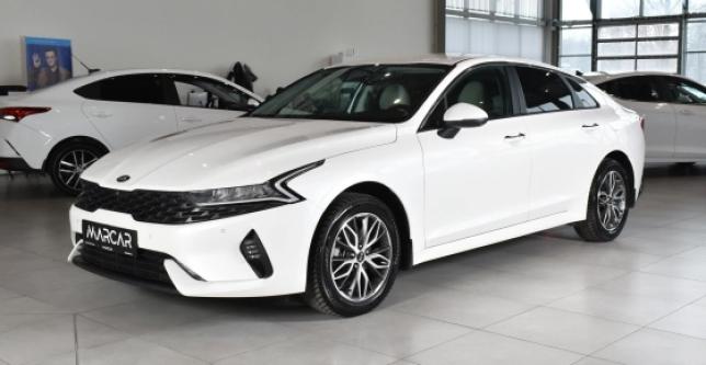 фото 1569e0a6cdfc - Под такси