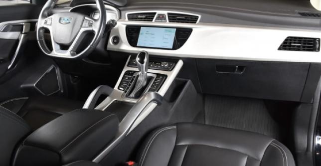 фото 17994a838980 - Под такси