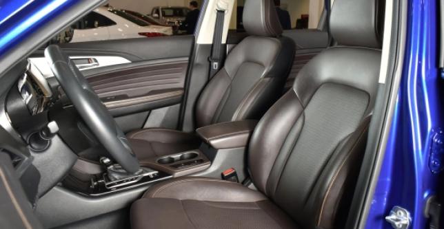 фото 1ab7086bb238 - Под такси