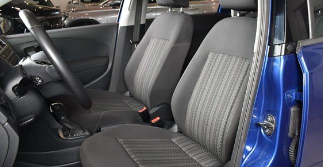 фото 283dd8d7f13b - Под такси