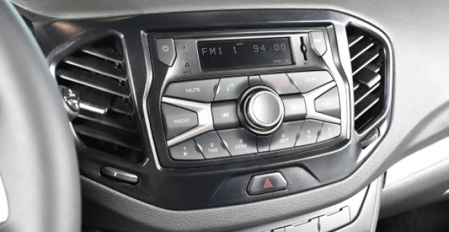 фото 32cd69244228 - Под такси