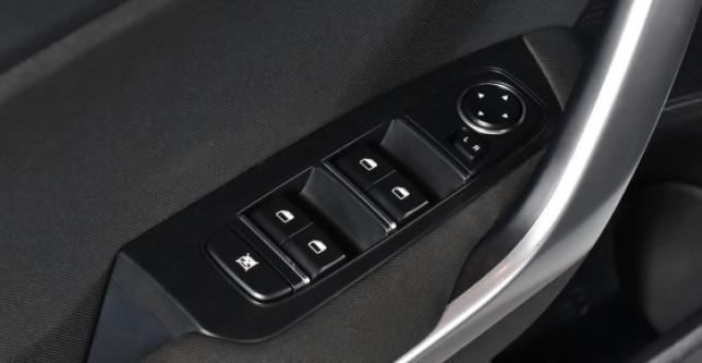 фото 3fbf0685c374 - Под такси