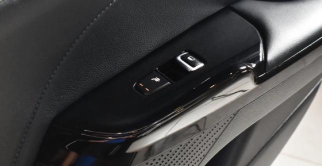 фото 45614d00cdd2 - Под такси