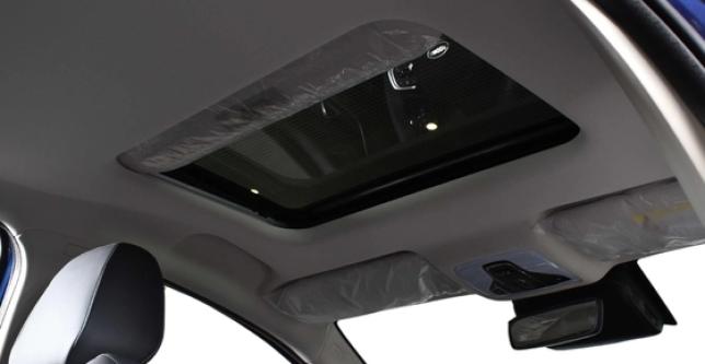 фото 4e6ecc394804 - Под такси