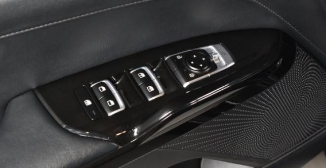 фото 52302c125953 - Под такси