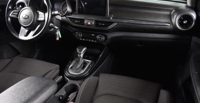 фото 5624abe9d19a - Под такси