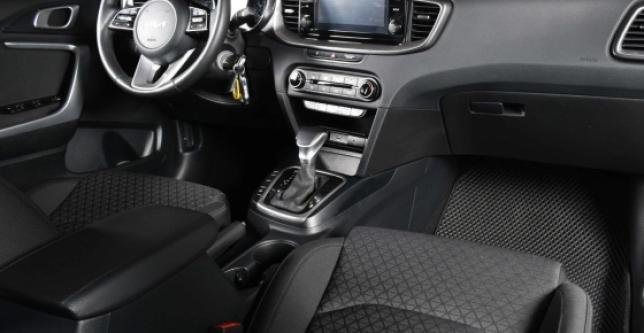 фото 592208-07 - Под такси