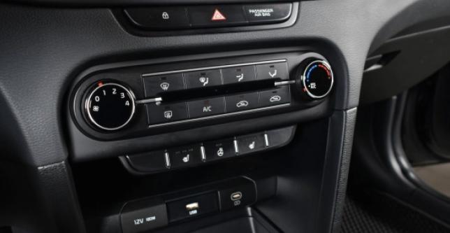 фото 592208-09 - Под такси