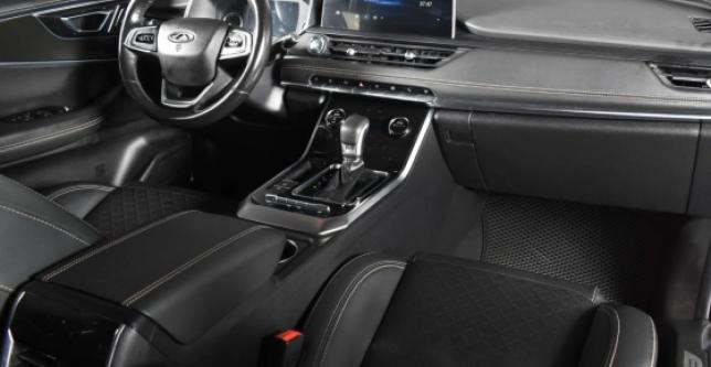 фото 602161-07 - Под такси