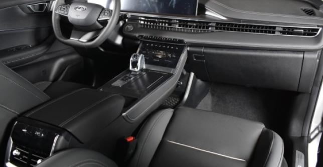 фото 603639-07 - Под такси