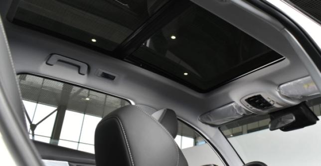 фото 603639-08 - Под такси