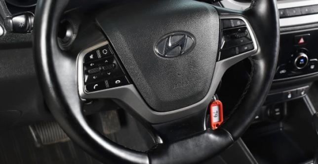 фото 604396-10 - Под такси