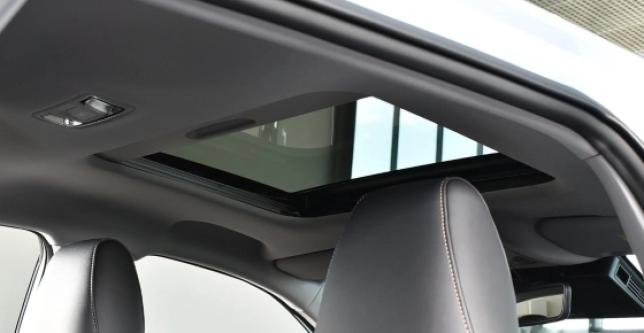 фото 606617-09 - Под такси