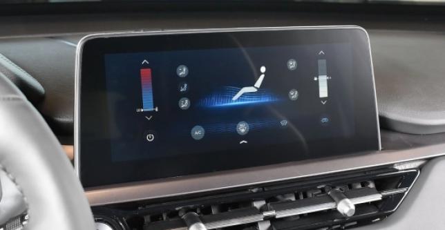 фото 607259-10 - Под такси