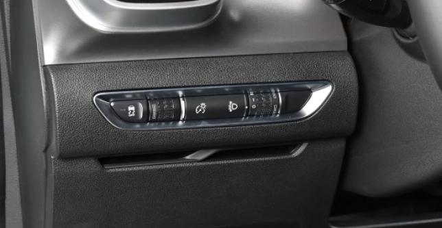 фото 607456-14 - Под такси