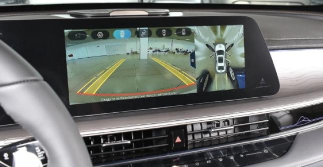 фото 608623-11 - Под такси