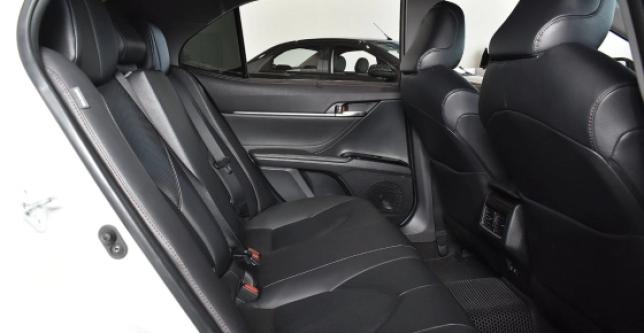 фото 608899-06 - Camry