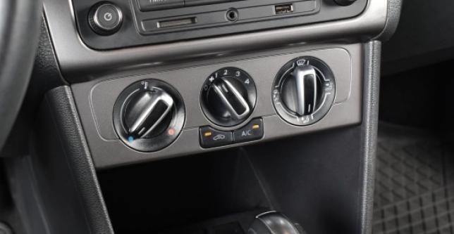 фото 609135-09 - Под такси