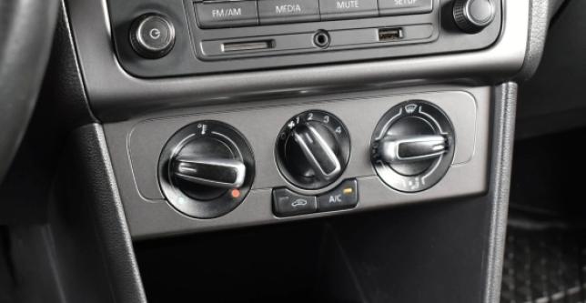 фото 614575-09 - Под такси