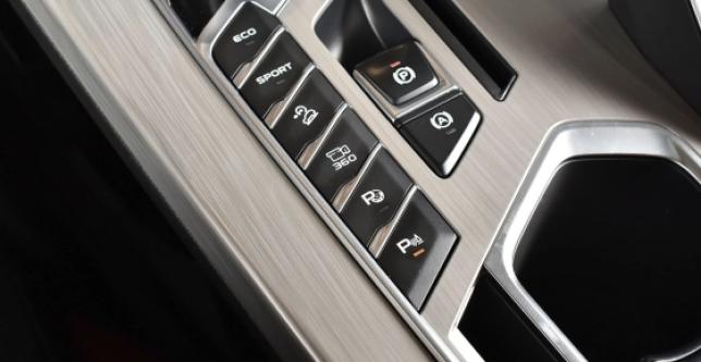 фото 615232-15 - Под такси