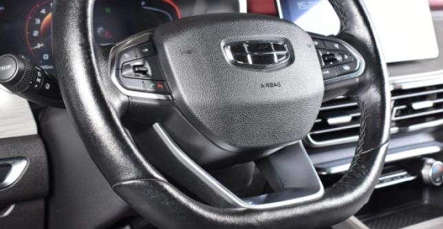 фото 615232-16 - Под такси