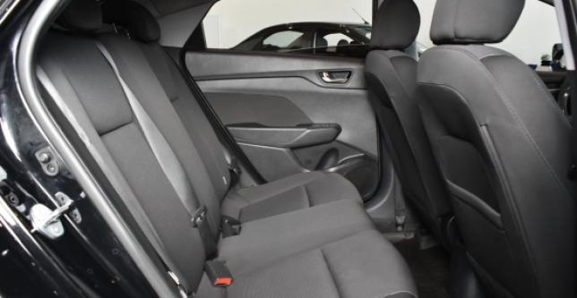 фото 615879-06 - Под такси