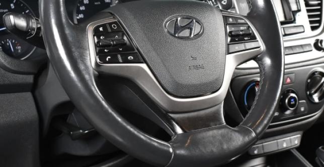 фото 615879-11 - Под такси