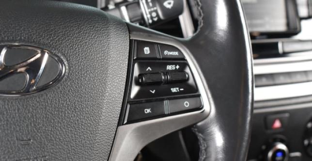 фото 615879-12 - Под такси