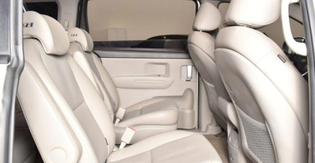 фото 629037-06 - Под такси