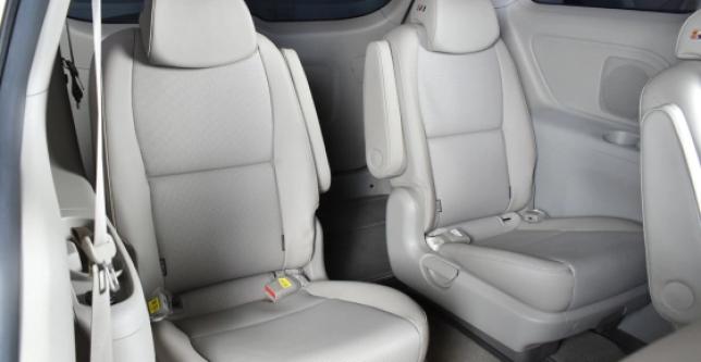 фото 629037-08 - Под такси