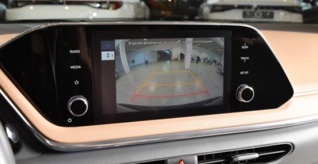 фото 650975-10 - Под такси