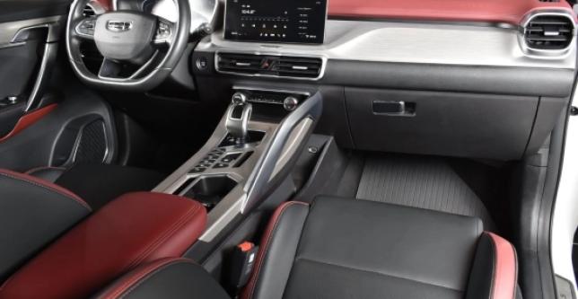 фото 650982-07 - Под такси