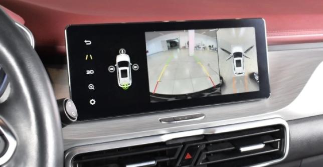 фото 650982-10 - Под такси