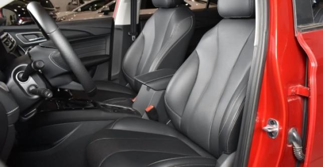 фото 650984-08 - Под такси