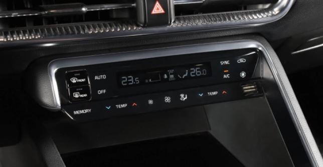 фото 651344-12 - Под такси