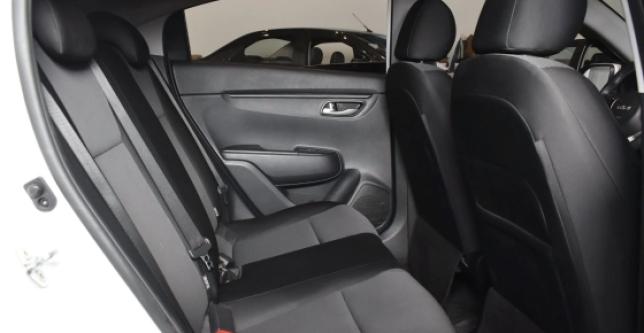 фото 652257-06 - Под такси