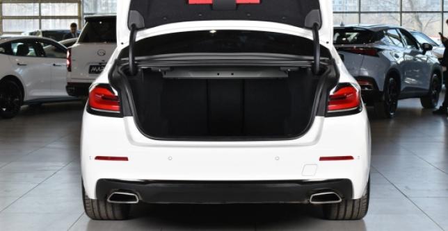 фото 656b2c55e112 - 5 серии