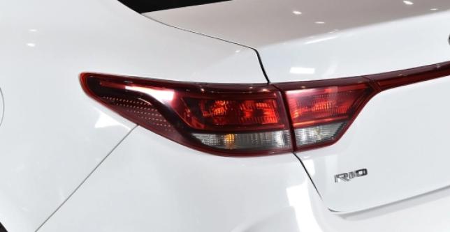 фото 658018-11 - Под такси