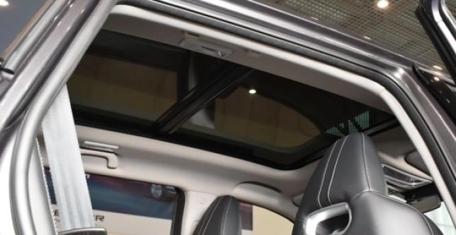 фото 659445-09 - Под такси