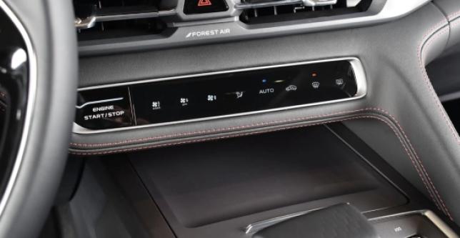 фото 659445-11 - Под такси