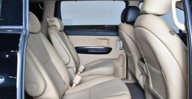 фото 659449-06 - Под такси