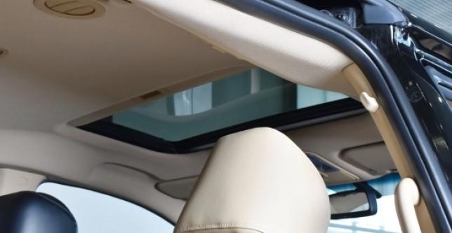 фото 659449-09 - Под такси