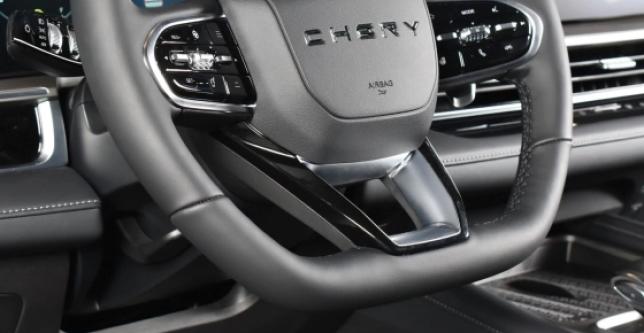 фото 659453-14 - Под такси