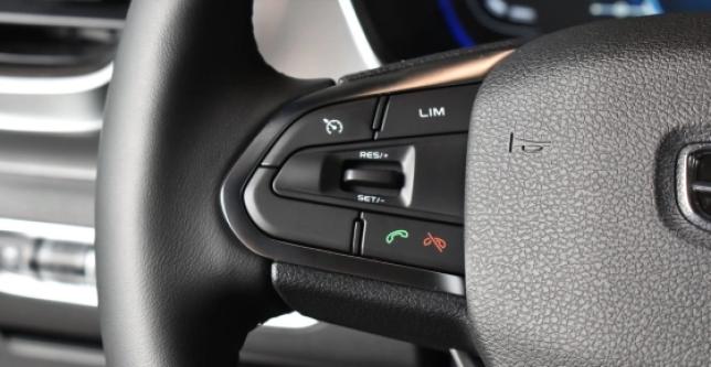 фото 659626-12 - Под такси