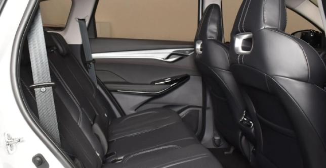 фото 659998-06 - Под такси