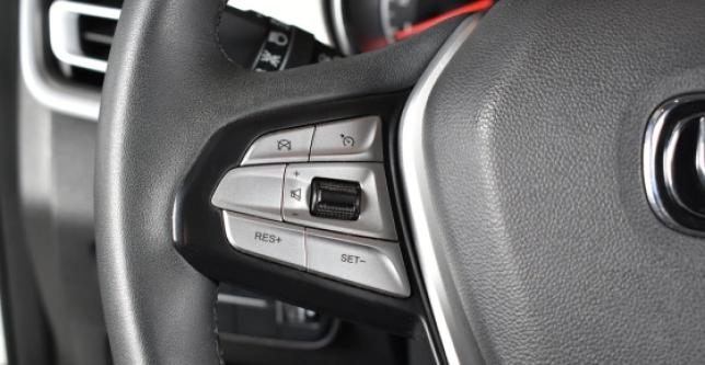 фото 662095-12 - Под такси