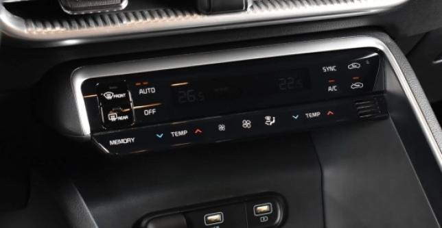 фото 669098-10 - Под такси