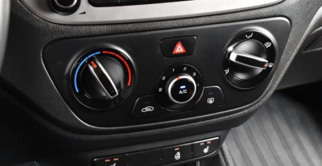 фото 669546-09 - Под такси